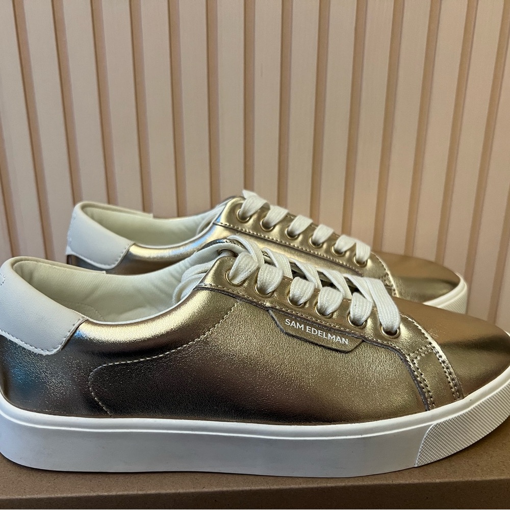 NIB Sam Edelman Gold Metallic Low-Top Sneakers with White Accents